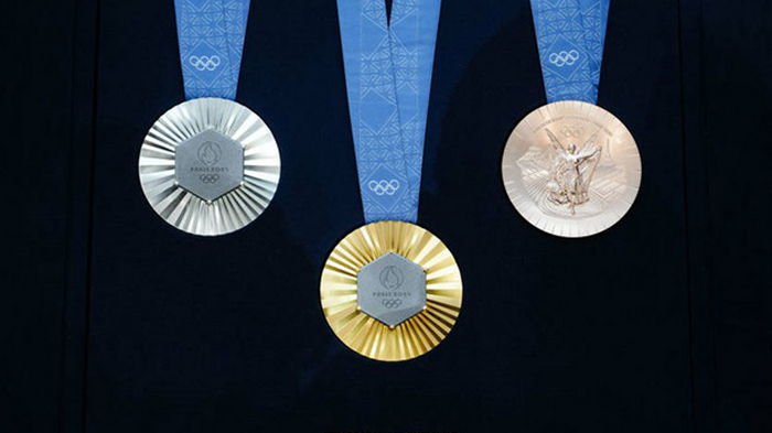 Представлены уникальные медали Олимпиады-2024
