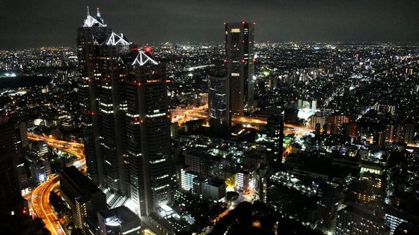 Япония потеряла статус третьей экономики мира и скатилась в рецессию