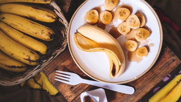 Бананы оказались полезны людям с высоким давлением: фрукт может эффективно его понижать