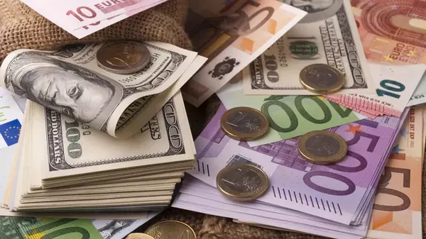 НБУ повысил официальный курс доллара после снижения три дня подряд