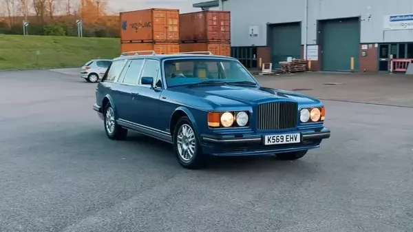 Дедушка «Бентайги»: в интернете показали уникальный семейный Bentley 9...