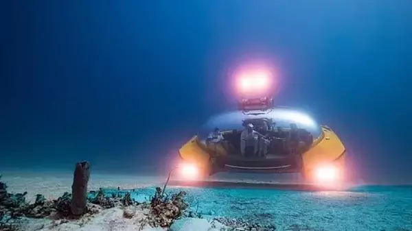 Похожа на НЛО: создана футуристическая подводная лодка для круизов в г...