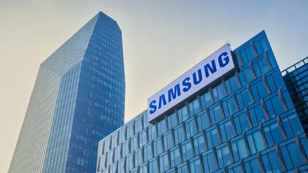 Samsung планирует массовое увольнение работников — Reuters