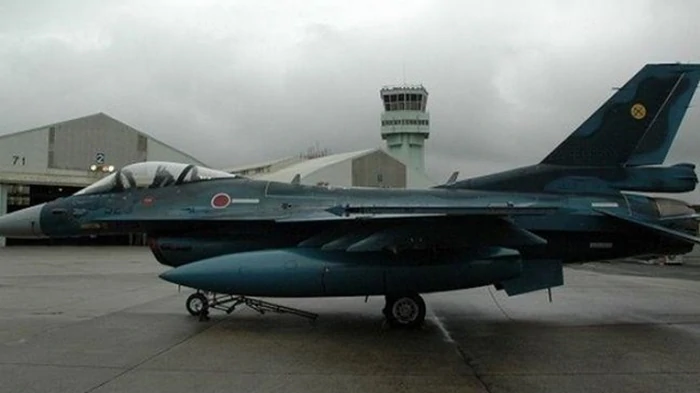 В Тихом океане разбился японский истребитель