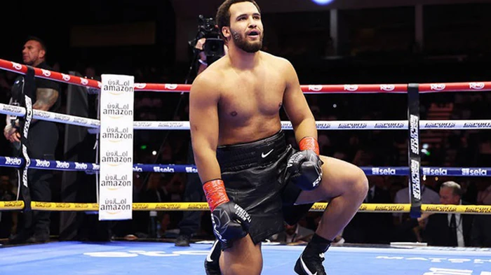 Тренер Итаумы объяснил, почему желает поединка с Усиком