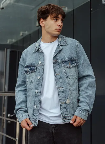 Мужская джинсовая куртка Мужская джинсовая куртка