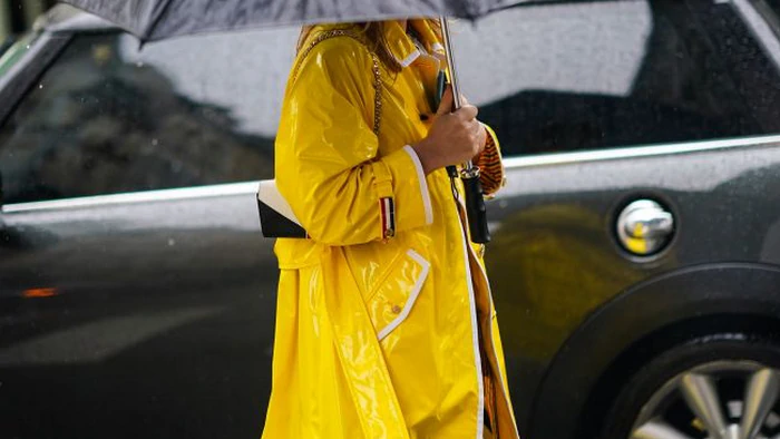 Україну розділили дощі й спека: прогноз на 24 вересня