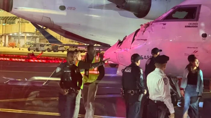 В аэропорту Нью-Йорка столкнулись два самолета (видео)