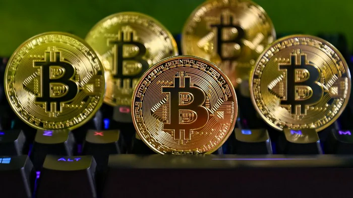 Bitcoin впервые с 2018 года закрыл месяц в минусе