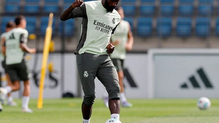 Челси проявляет интерес к ключевому защитнику Реала