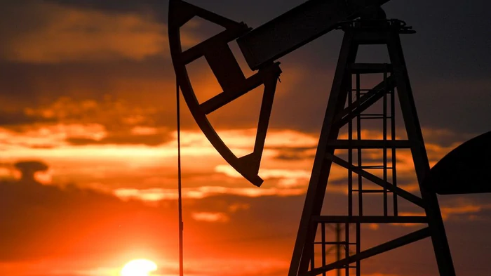 Нефть дешевеет: в чем причина и что с ценами