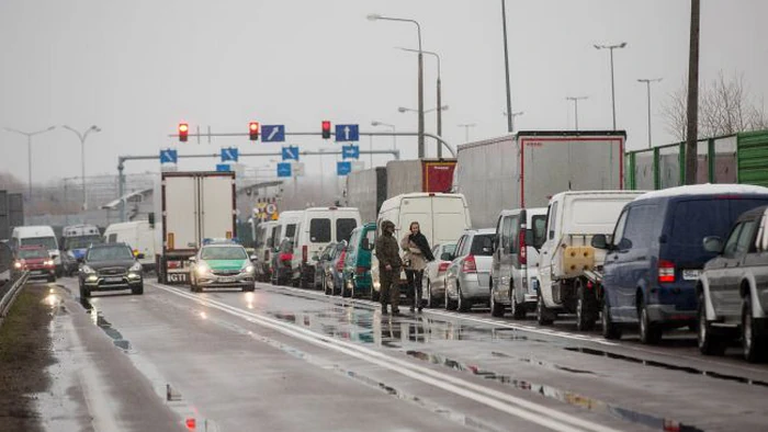 На кордоні з Польщею зросли черги через різдвяно-новорічні свята