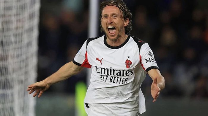 Милан намерен отстаивать свои позиции в работе с Модричем