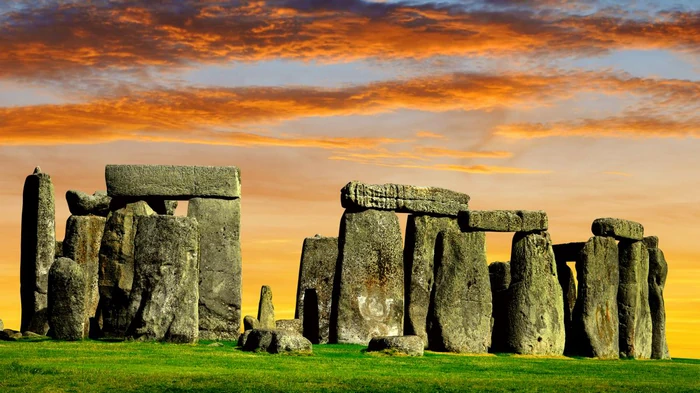 Ученые раскрыли происхождение древних мигрантов, которые заменили строителей Стоунхенджа