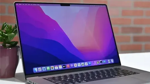 Перші подробиці про MacBook із сенсорним OLED-екраном: коли він з'явиться