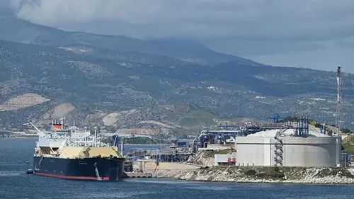 Украина договаривается с Грецией о поставках дизеля и газа