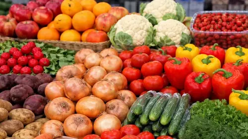 Цены на овощи, фрукты и зелень в Украине переписали: сколько и что теперь стоит