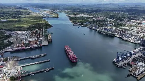 Цены на проход по Панамскому каналу взлетели до рекорда из-за войны в Иране, — FT