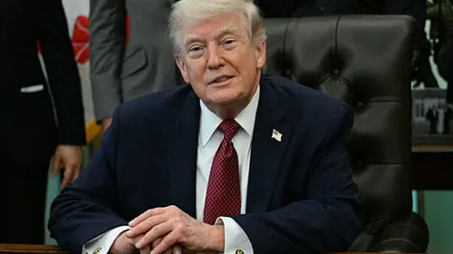 Трамп передумал и продлил перемирие с Ираном