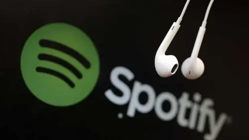 Spotify запустил Wrapped к 20-летию: как посмотреть музыкальные итоги за все время
