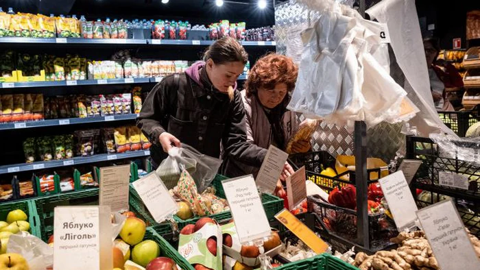 Цены в Украине на лето 2026: что подорожает, а какие продукты могут быть в дефиците