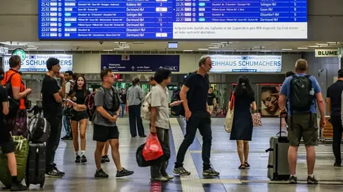 В Германии пассажирам разрешили бесплатно сдавать билеты на поезда из-за жары