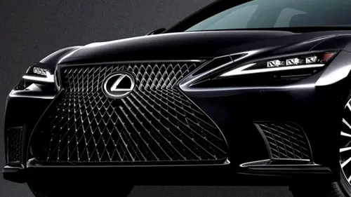 Lexus продолжит выпуск флагманского седана LS десятый год подряд