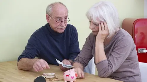 Від 800 до 1000 гривень: хто може отримати доплату до пенсії