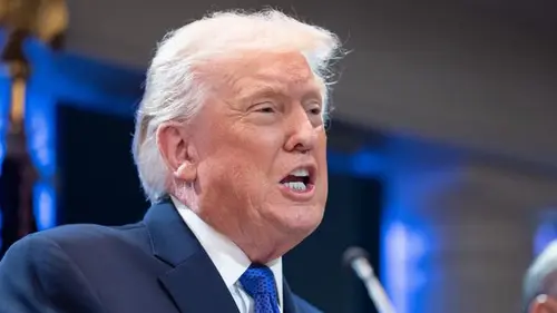 Трамп нажахав виборців погромами, як у Франції, у разі перемоги демокр...